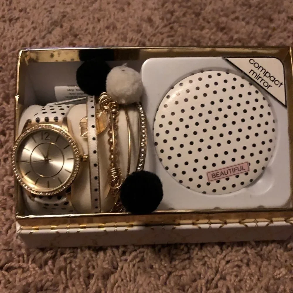 Watch and bracelet box set